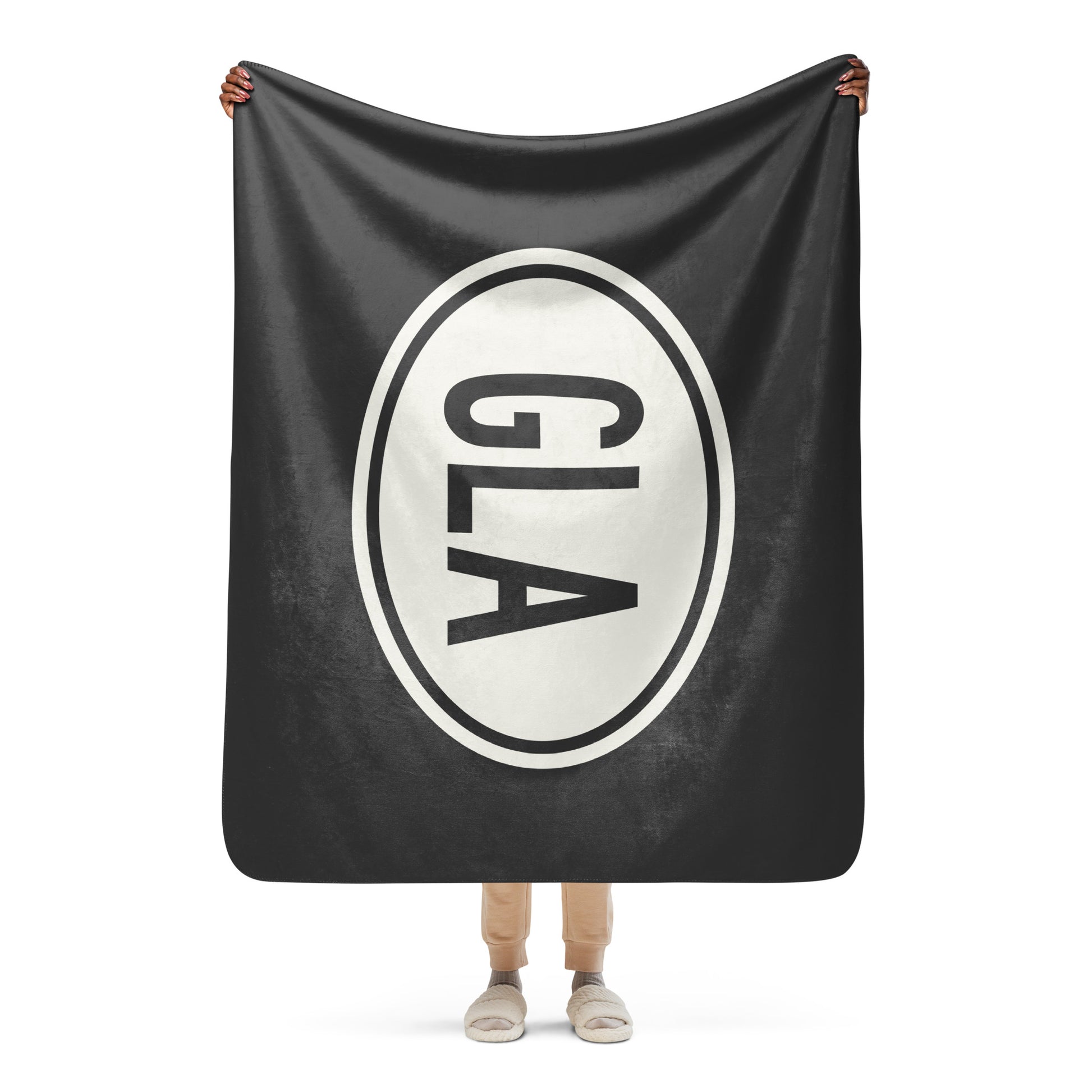 Unique Travel Gift Sherpa Blanket - White Oval • GLA Glasgow • YHM Designs - Image 04
