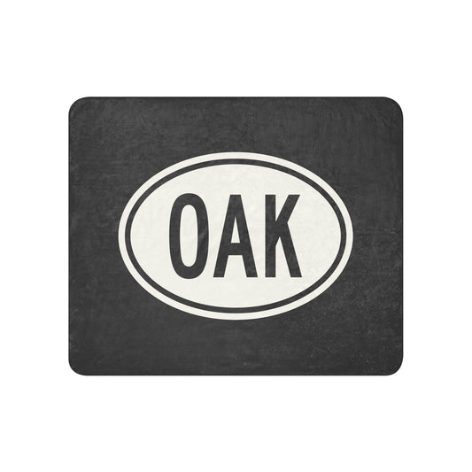 Unique Travel Gift Sherpa Blanket - White Oval • OAK Oakland Souvenir • YHM Designs - Image 01