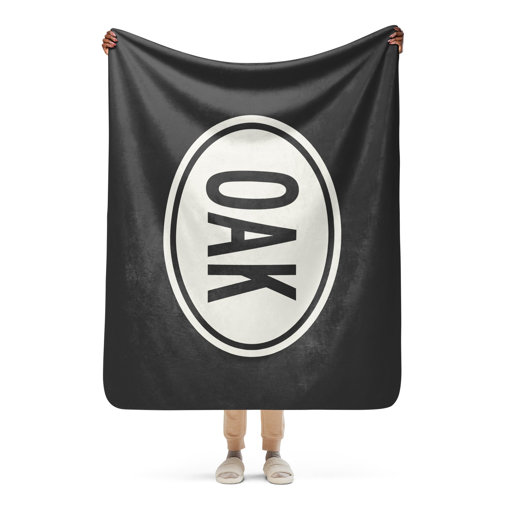 Unique Travel Gift Sherpa Blanket - White Oval • OAK Oakland Souvenir • YHM Designs - Image 04